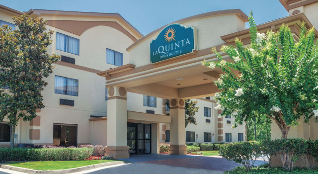 La Quinta Inn & Suites by Wyndham Jackson Airport/Pearl, Забронировать Отель Джэксон Нью-Гемпшир