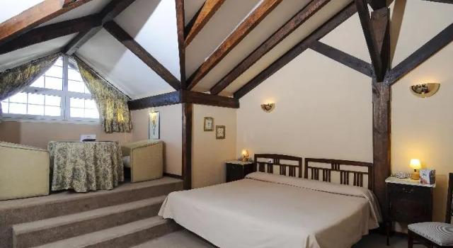 Полулюкс с балконом Hotel GHM Monachil
