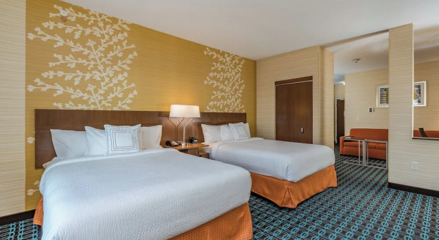 Люкс Fairfield Inn & Suites by Marriott Elkhart