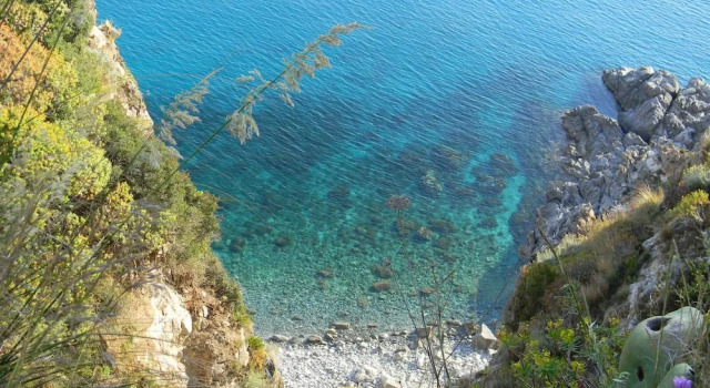 House With 3 Bedrooms in Coccorino, With Wonderful sea View, Enclosed, Book Hotel Coccorino Calabria