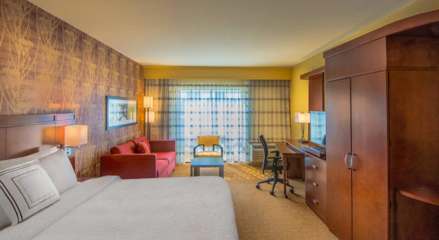 Двухместный номер Standard с видом на город Courtyard by Marriott Charleston Downtown/Civic Center