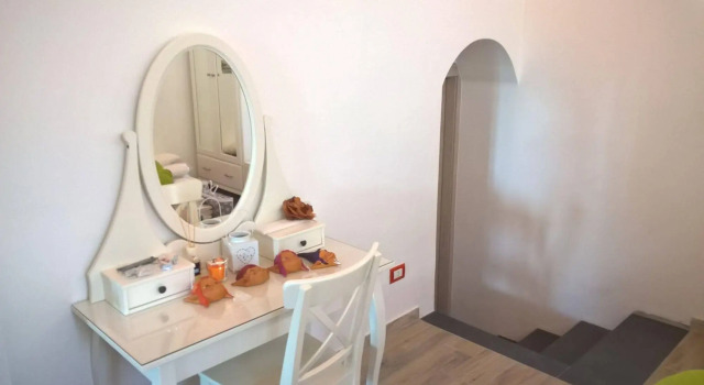 B&B Elfo degli Ulivi, Забронировать Отель Ноли Ривьера-делле-Пальме