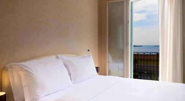 Семейный номер Superior с балконом Gardone Palace Hotel