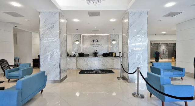 Destination Stays-Ocean View Condo Miami, Varaa Hotelli Hotellit Miami Beach uima-altaalla, Uima-allas