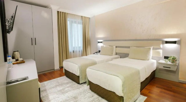 Deluxe Twin room Marble Hotel