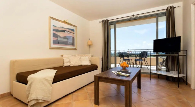 Студия Madame Vacances Résidence Provence Country Club