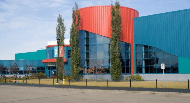 Люкс c 1 комнатой Holiday Inn Express & Suites Spruce Grove - Stony Plain by IHG