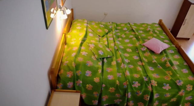 Apartment and Room Silvana, Забронировать Апартаменты/квартира Отели Лумбарды с парковкой, рядом с Пляж Билин Жал, Парковка