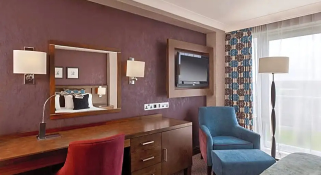 Двухместный клубный номер Standard Crowne Plaza London - Gatwick Airport by IHG