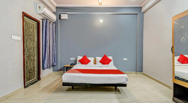 OYO Flagship 84950 Orphic Inn, Забронировать Дом для отпуска Коттеджи Лакхнау, рядом с Выставочный комплекс имени Индиры Ганди, Коттедж