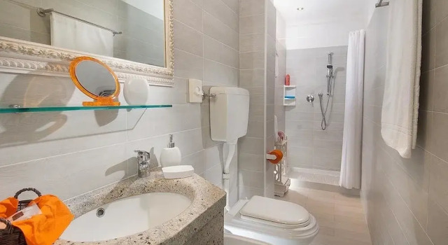 Семейный номер Standard с балконом и с видом на море Mayflower Beach Hotel