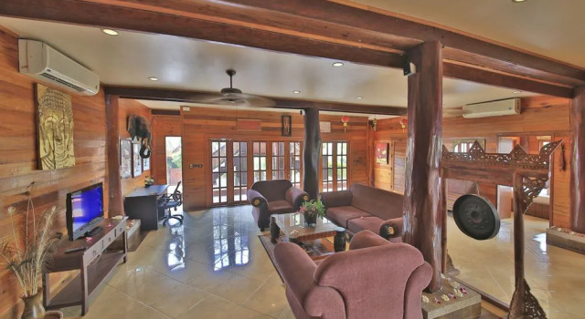 Presidential Thai Villa
