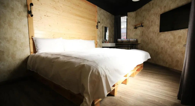 Трёхместный номер Comfort NYS Loft Hotel