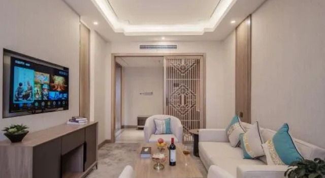 Двухместный семейный люкс с видом на внутренний двор Zhangjiajie Expert Village Yangguang Hotel (Zhangjiajie National Forest Park Wulingyuan)