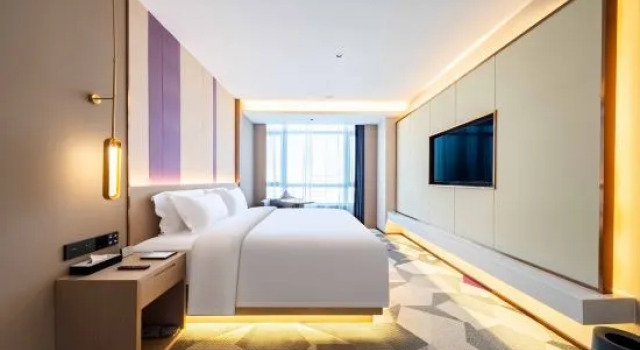 Люкс Deluxe Lavande Hotel Dongguan Dongkeng