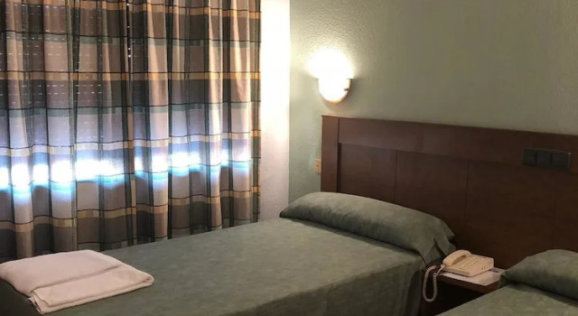 Hotel Los Kekes, Book Hotel Billige hoteller i Caceres Province