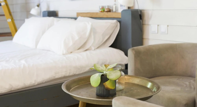 Eili Suites
