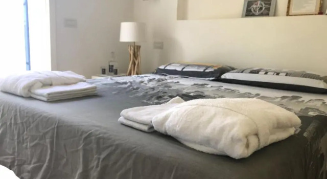 Seaside Elegance 50m from the Beach, Забронировать Отель Отели Ольбия с парковкой, рядом с Пляж Ло-Сквало, Парковка