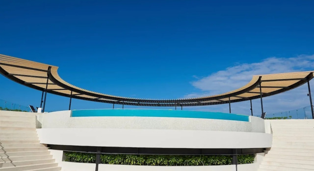 Апартаменты Modern Chic Studio With Panoramic Rooftop Pool, PANORAMIC A 201- By Salt-Kisses