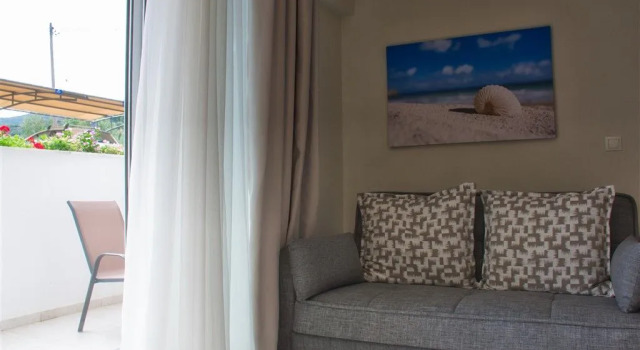 Люкс Цокольный этаж Astra Sarti Luxury Suites