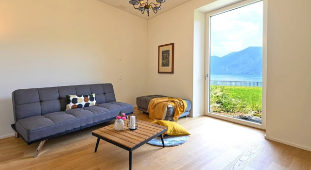 Luxury Central Suite Garden in Lugano, Забронировать Апартаменты/квартира Отели Лугано с парковкой, рядом с Парк Ciani, Парковка