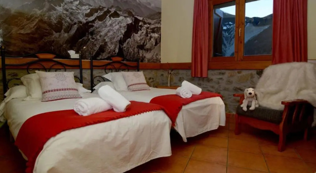 Casa Moline Apartamentos Rurales, Prenota Hotel Aneto Huesca