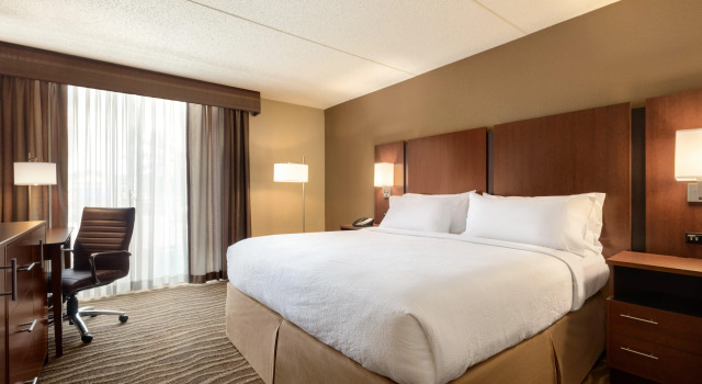 Holiday Inn Hotel & Suites Des Moines-Northwest, an IHG Hotel, Prenota Hotel Hotel a Des Moines con piscina, Piscina