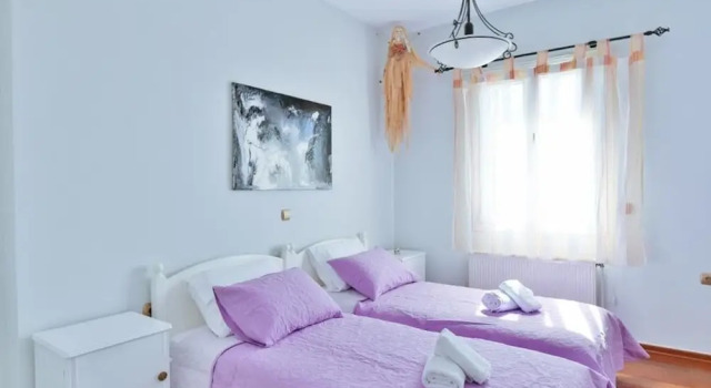 Charming 3-bedroom House in Tinos
