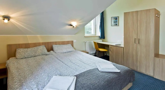 Olkuska 107 A, Varaa Hotelli Gdynia 