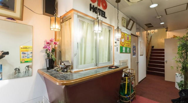 OYO 44615 Business Hotel Green, Prenota Hotel Hotel a Saitama con parcheggio, Parcheggio