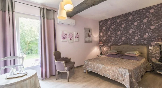 Chambres d'hôtes Le Clos des Mousquetaires, Book Hotel Hoteller i Bazet med pool, Swimmingpool