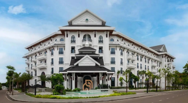 Avani+ Lanexang Vientiane Hotel, Забронировать Отель Отели Вьентьяна с бассейном, рядом с Patuxai Monument, Бассейн
