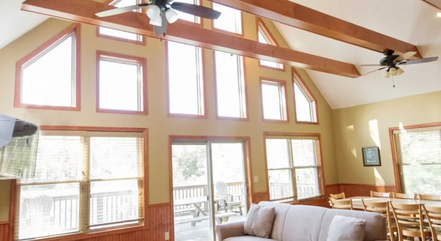 Boulder Field Lodge ~ HOT TUB ~ Free Linens, Reserva ahora Hotel Lake Harmony Carbon County