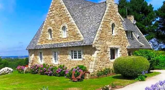 LES AJONCS, Rezerwuj Hotel  