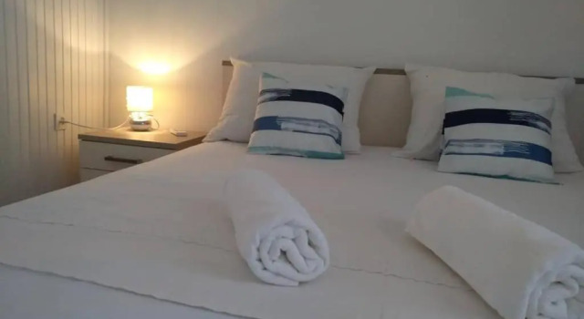 Апартаменты c 1 комнатой с видом на море Apartments Laus