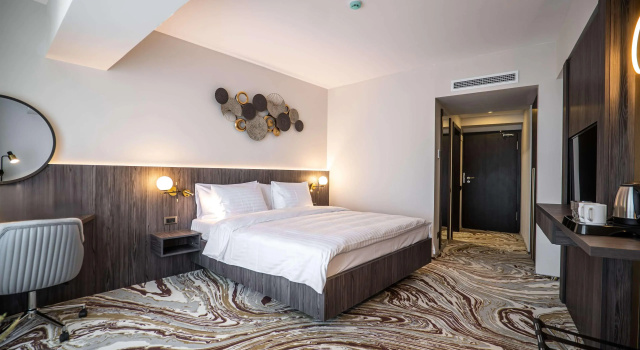 Ramada by Wyndham Bucharest Otopeni Airport, Prenota Hotel Otopeni Ilfov
