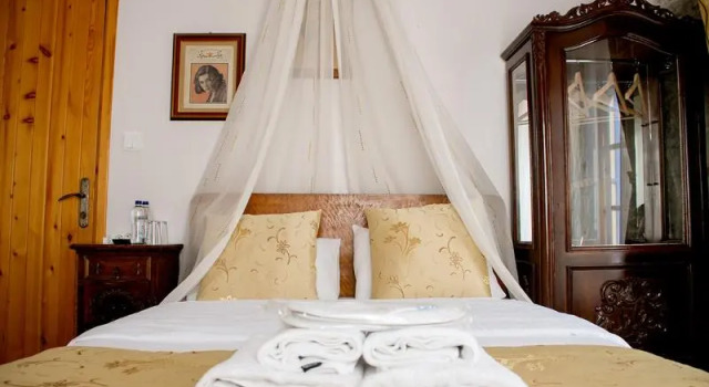Номер Classic Foca Antik Otel