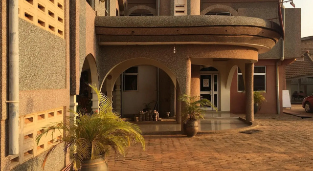 Crown Premier Hotel, Rezervovat Hotel Hotely v Greater Accra s parkováním, Parkování