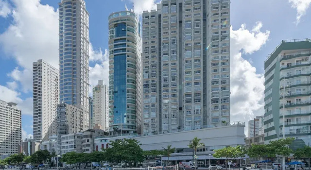 Apt beira-mar centro próx. restaurantes IPT0141, Забронировать Апартаменты/квартира Отели Балнеариу-Камбориу с парковкой, рядом с Cinerama Shopping, Парковка
