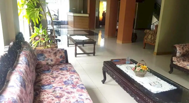 Hotel O Rumah Massagena Syariah Near Gedung Olahraga Enrekang, Prenota Hotel Hotel a Sulawesi con parcheggio, Parcheggio