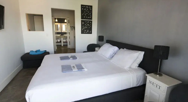 Luxurious and hip Apartment in the Historic Town of Willemstad and the sea