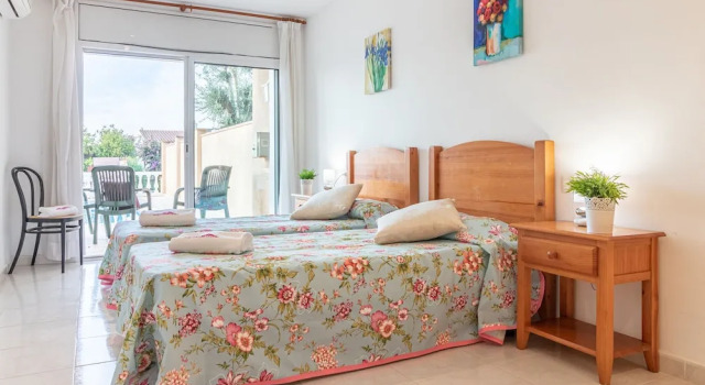 Modern Villa with Private Pool in Empuriabrava Spain, Забронировать Вилла Виллы Эмпуриабравы, Вилла
