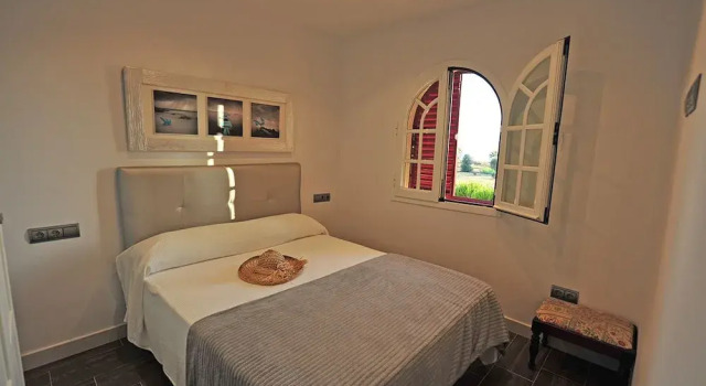 Casa Cinco Dormitorios Acceso Playa