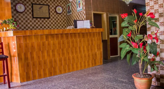 Emglo Suites, Rezervovat Hotel Hotely v Badagry s parkováním, Parkování
