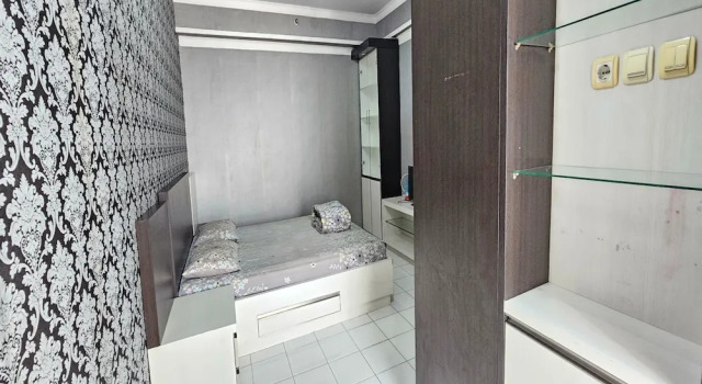 Suite OYO 93352 Apartement Gateway Cicadas By Db Rent