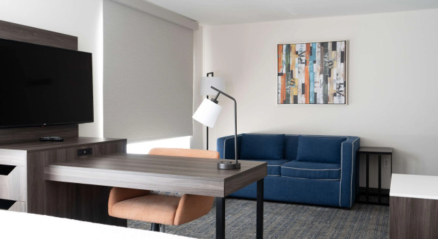 Hampton Inn & Suites Seal Beach, Забронировать Отель Сил-Бич 