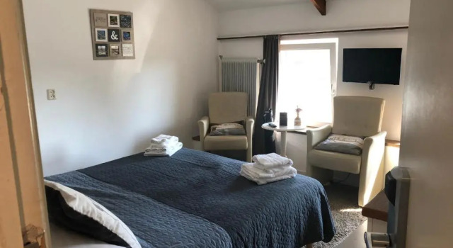 Hotel de Plank, Book Hotel Hoteller i Heuvelland med parkering, Parkering
