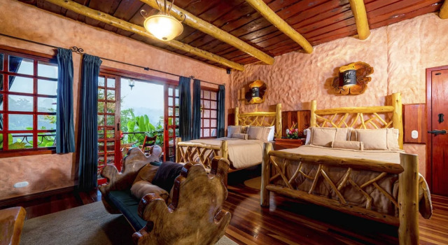 Четырёхместный номер Standard Peace Lodge