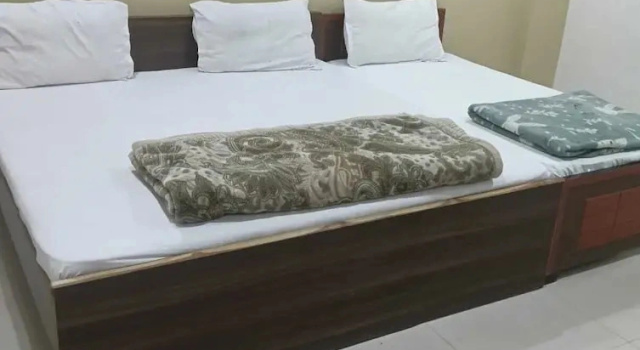 Hotel Shriji Nikunj, Забронировать Отель Отели Вриндавана с парковкой, Парковка