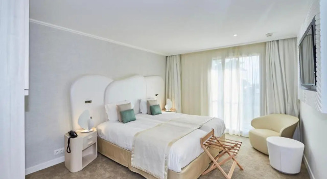 Hotel Suites La Cigale, Varaa Hotelli Arzon 